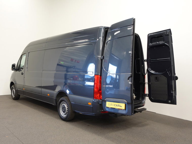 Vehicle Image 38