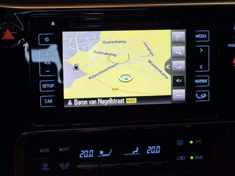 Vehicle Image 16