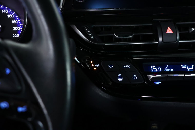 Vehicle Image 21