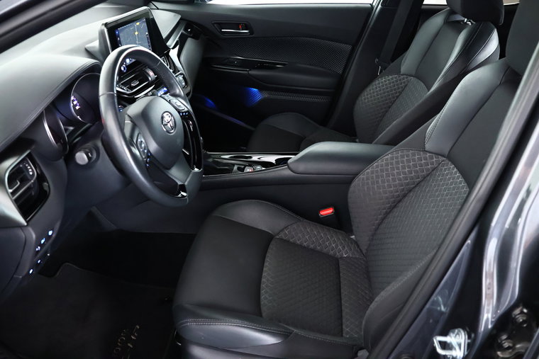 Vehicle Image 10