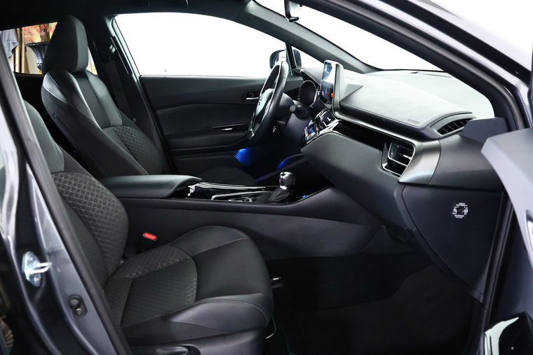 Vehicle Image 11