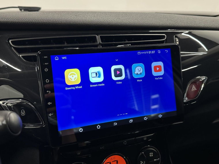 Vehicle Image 36