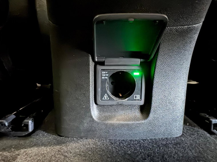 Vehicle Image 26