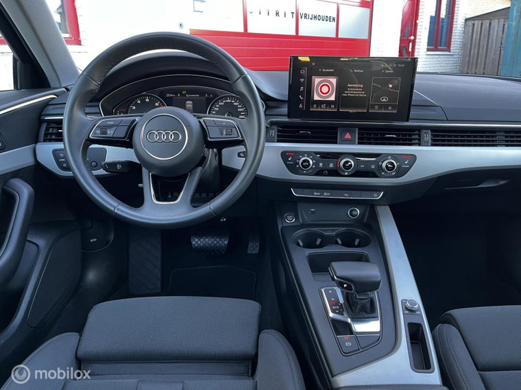 Vehicle Image 11