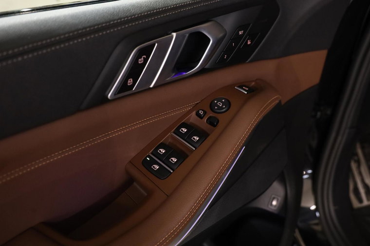 Vehicle Image 37