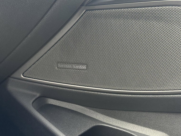 Vehicle Image 28