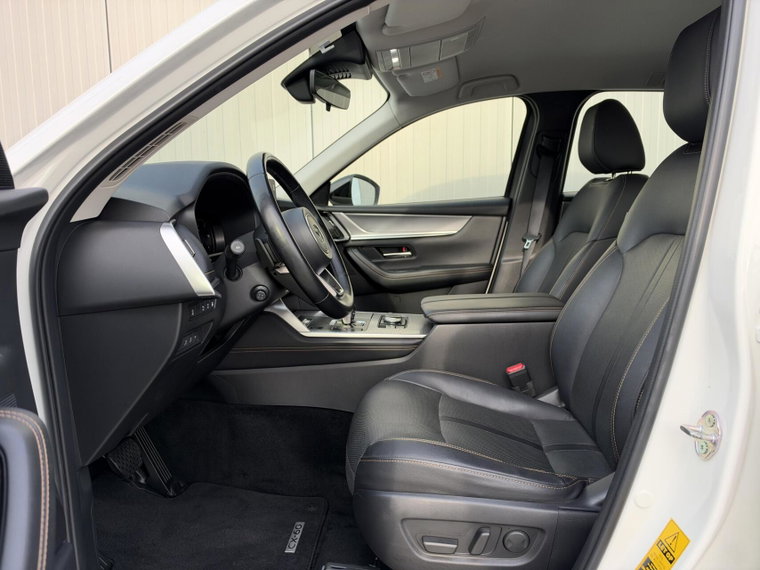 Vehicle Image 23