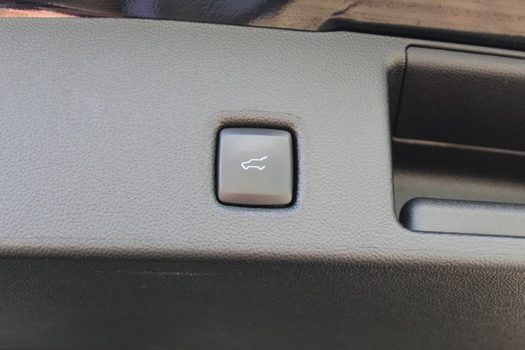 Vehicle Image 43