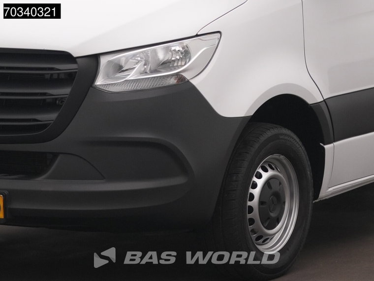Vehicle Image 47