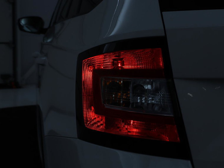 Vehicle Image 24