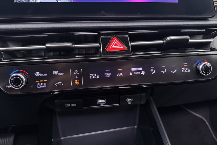 Vehicle Image 36