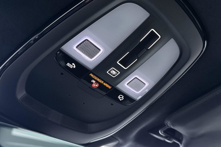Vehicle Image 35