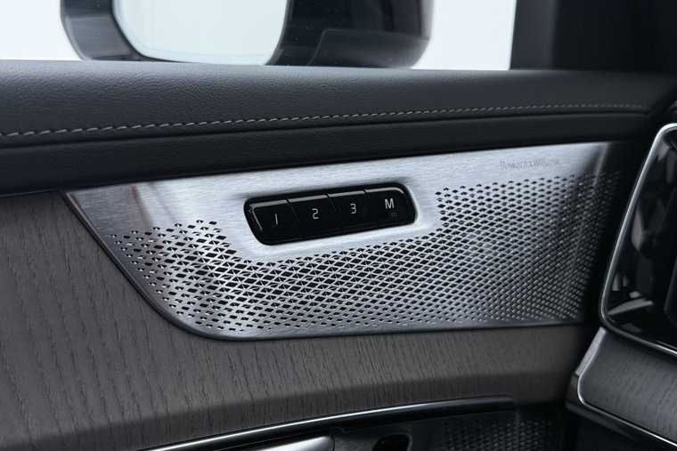 Vehicle Image 45