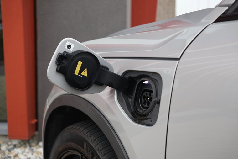 Vehicle Image 8