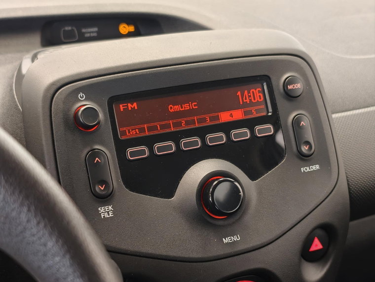 Vehicle Image 12