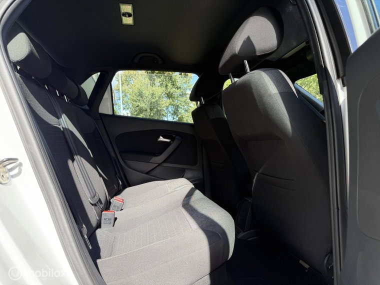 Vehicle Image 33