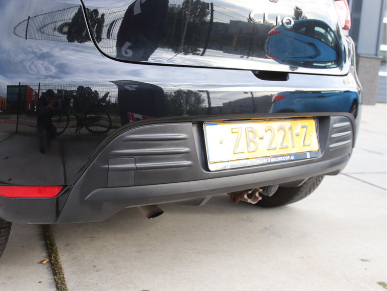 Vehicle Image 33