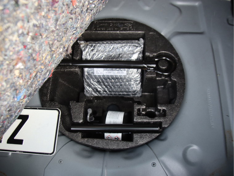 Vehicle Image 36