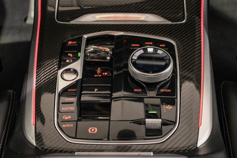 Vehicle Image 26