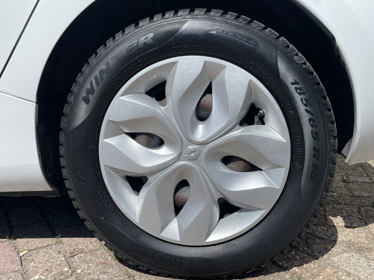 Vehicle Image 22