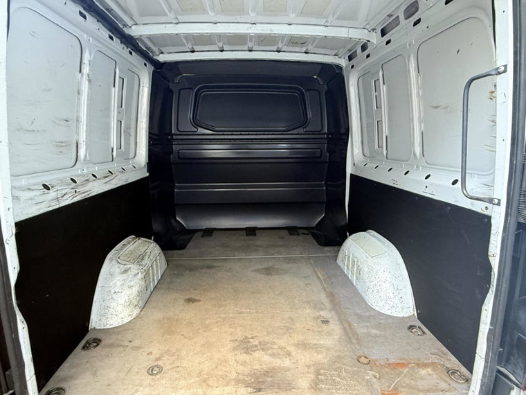 Vehicle Image 35