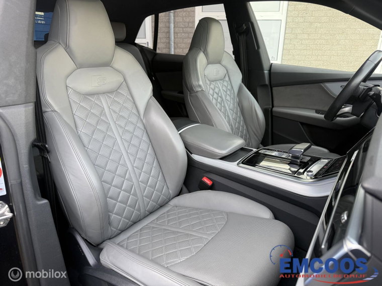 Vehicle Image 32