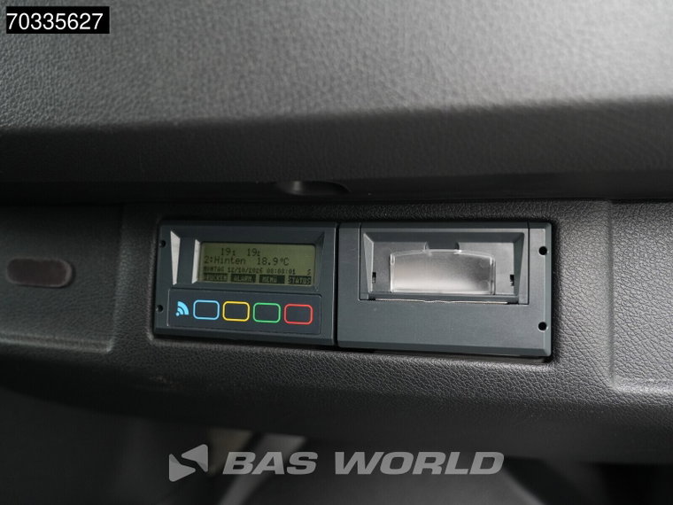 Vehicle Image 38