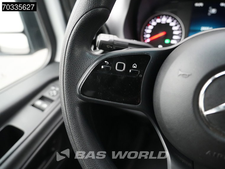 Vehicle Image 45