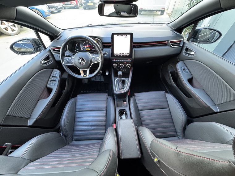 Vehicle Image 38