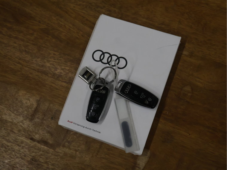 Vehicle Image 23