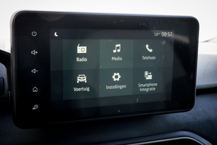 Vehicle Image 8