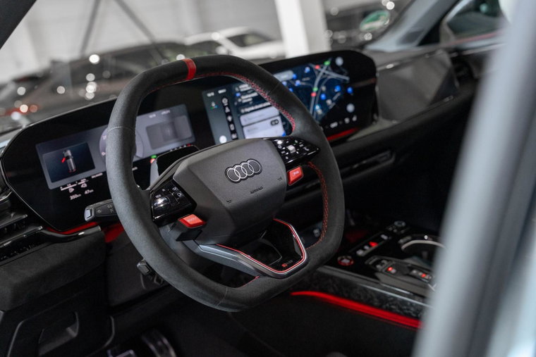 Vehicle Image 20
