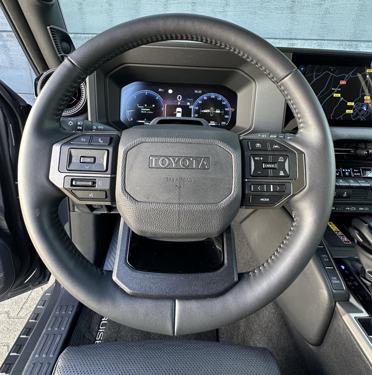 Vehicle Image 20