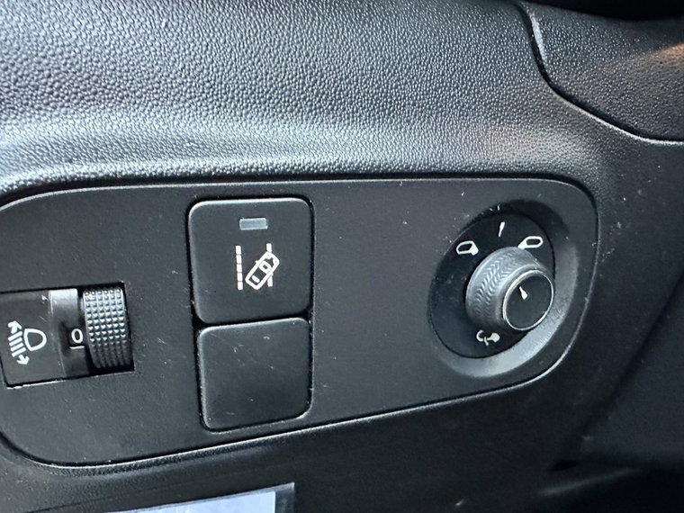 Vehicle Image 26