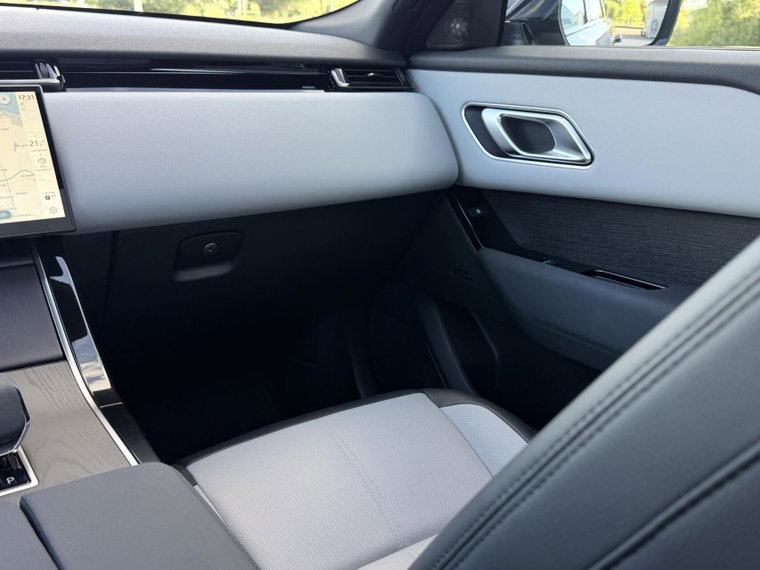 Vehicle Image 37