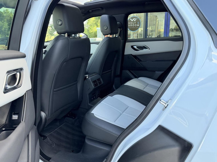Vehicle Image 47
