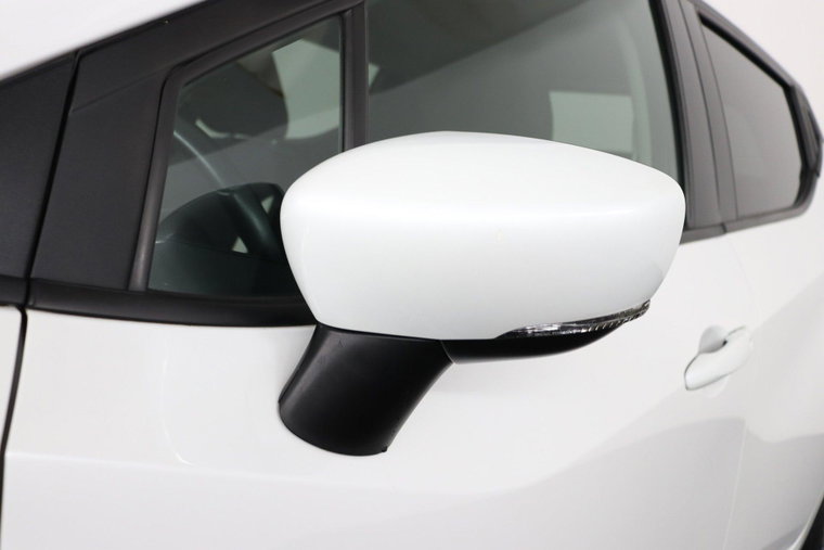 Vehicle Image 33