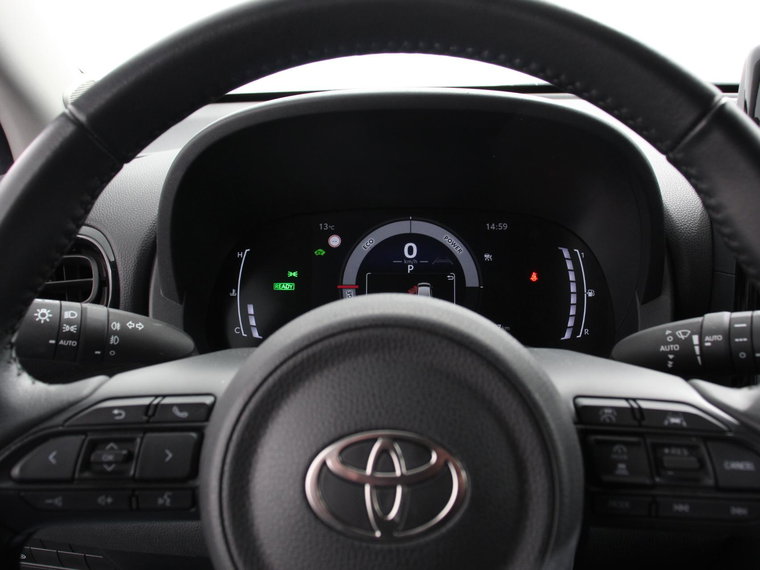 Vehicle Image 14