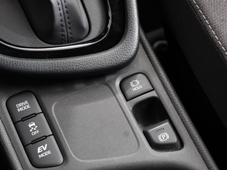 Vehicle Image 23
