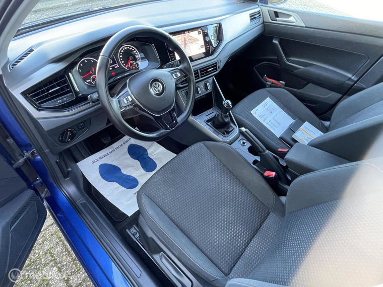 Vehicle Image 23