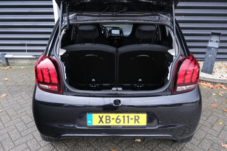 Vehicle Image 30