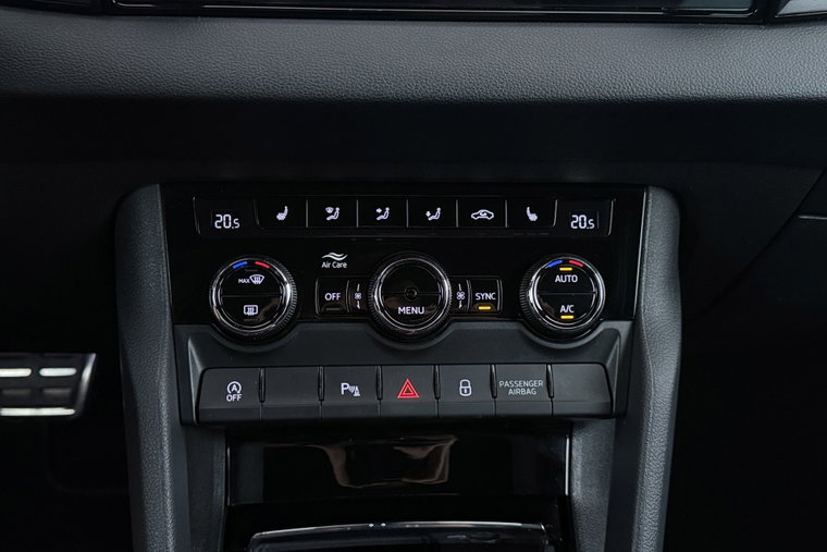 Vehicle Image 28