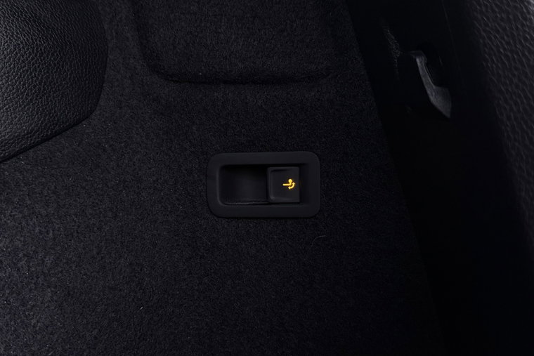 Vehicle Image 40