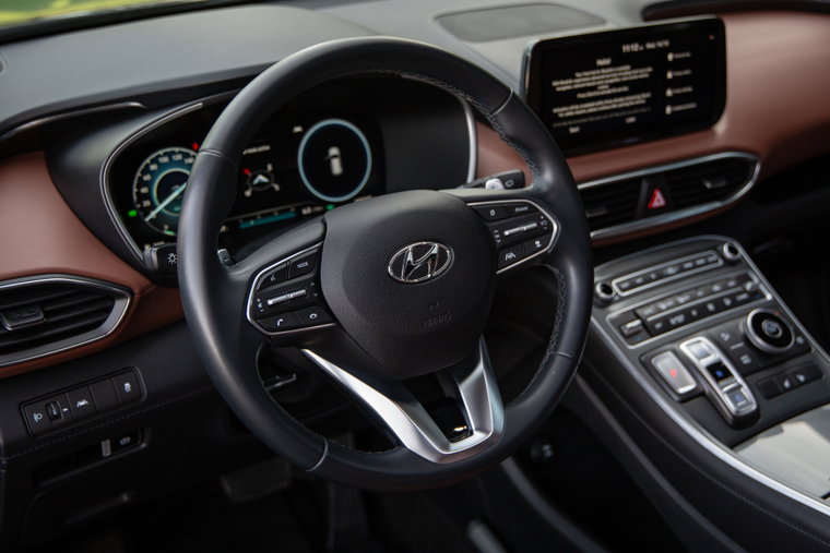 Vehicle Image 12