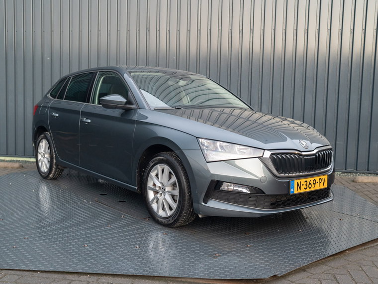 Vehicle Image 19