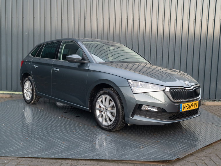 Vehicle Image 40