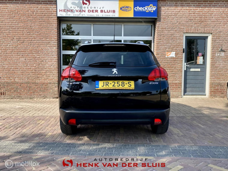 Vehicle Image 14