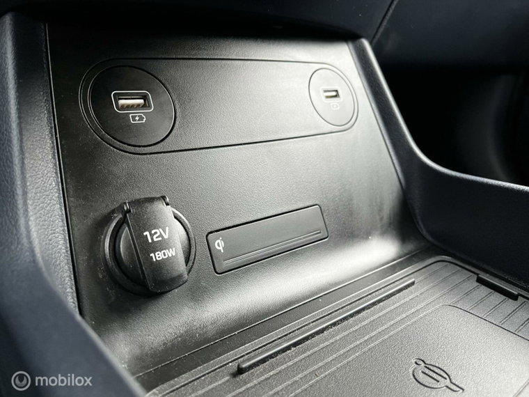 Vehicle Image 45