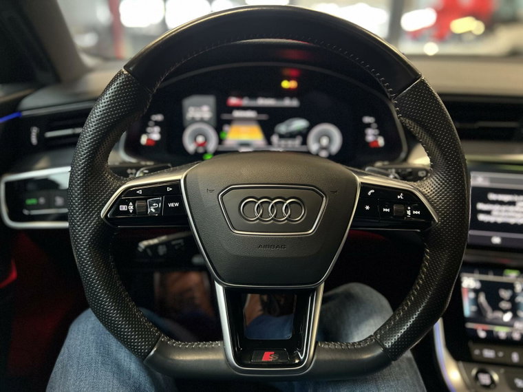Vehicle Image 19