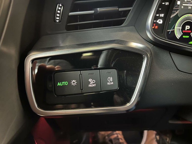 Vehicle Image 28